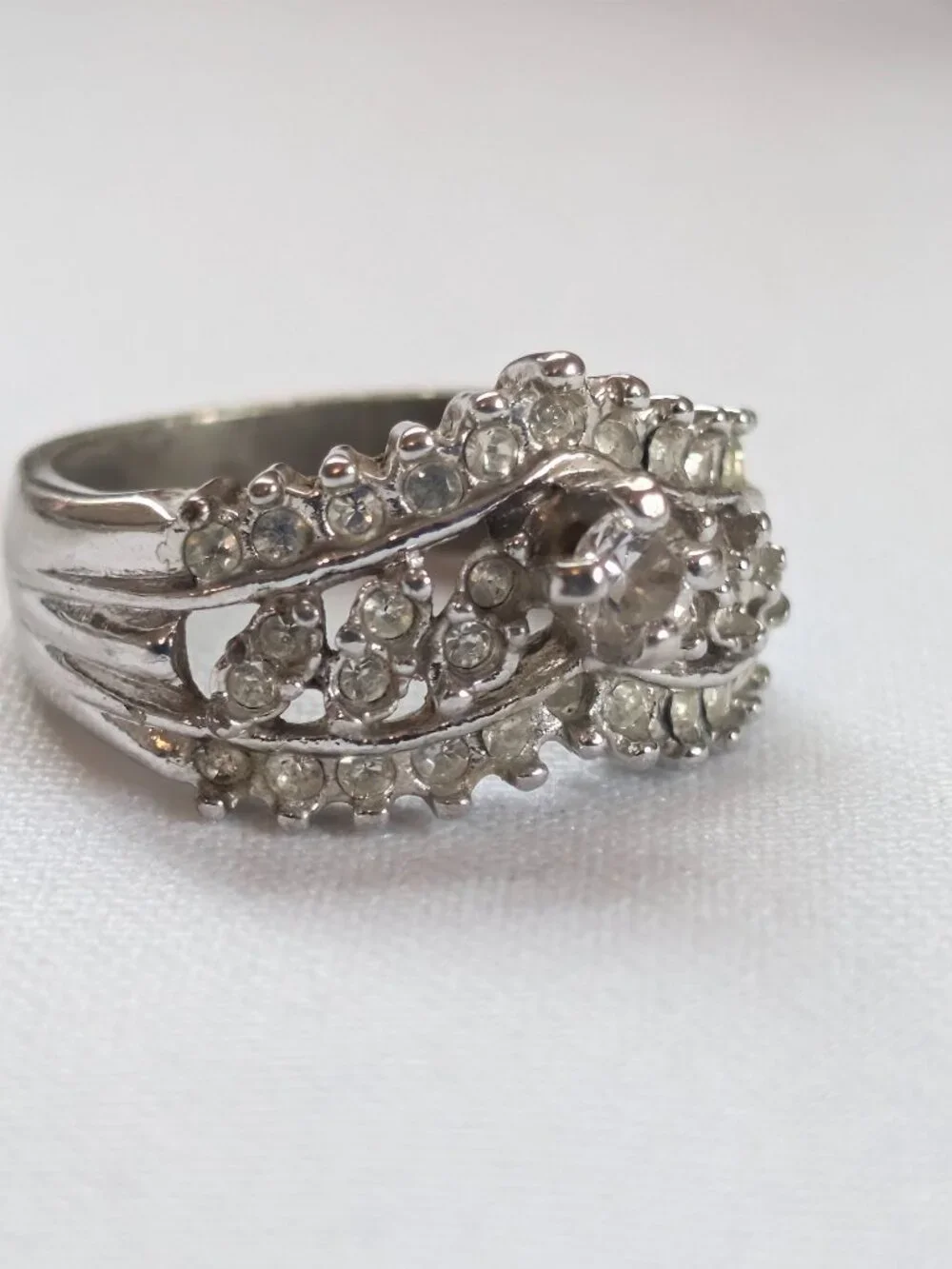 Vintage Sterling Silver CZ Pyramid Cluster Costume Ring Size 7 3/4